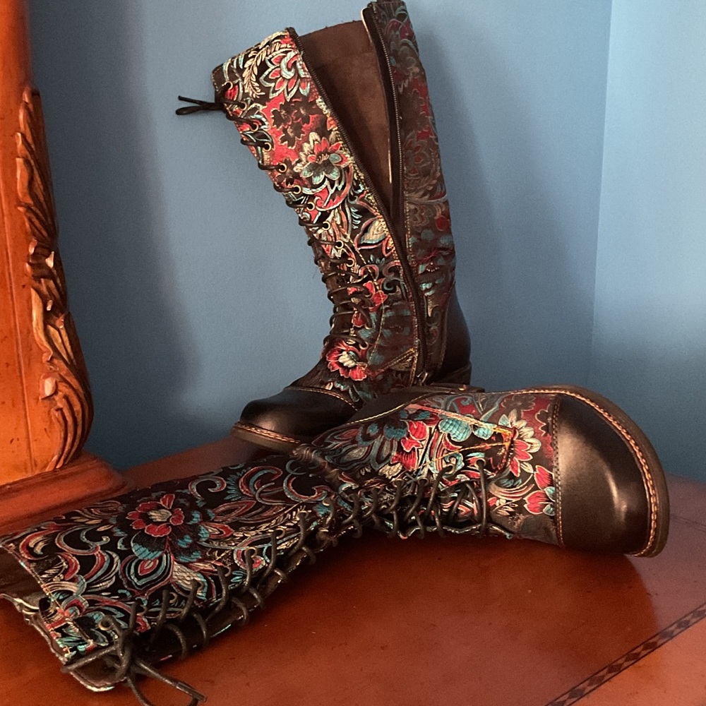 Floral Embroidered Knee-High Boots
